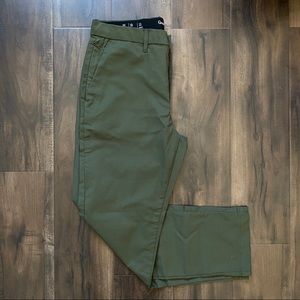 Goodfellow & CO. Tech Chinos